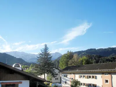 Ein allgemeiner Bergblick oder ein Berglick von der Ferienwohnung aus