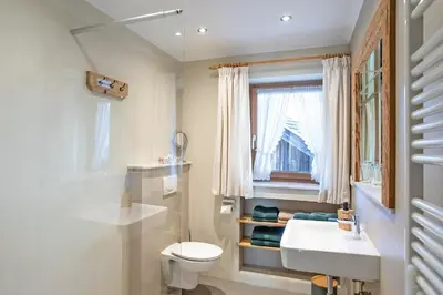 Ein Badezimmer in der Unterkunft Gästehaus Haller