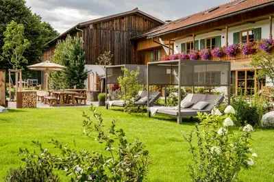 Ein Garten an der Unterkunft Hussnhof Farm Lodge