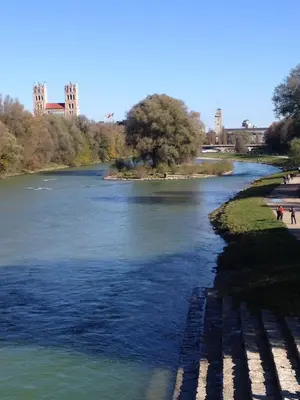 Blick auf einen Fluss in der Nähe der Ferienwohnung