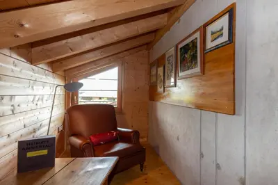 Ein Sitzbereich in der Unterkunft CaLegna Ferienchalet