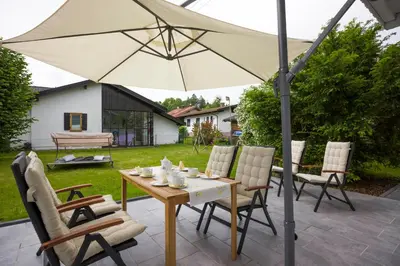 Ein Garten an der Unterkunft Landhaus Kaiserblick