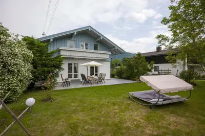 Ein Garten an der Unterkunft Landhaus Kaiserblick