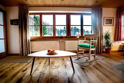 Ein Sitzbereich in der Unterkunft Haus Heufelder