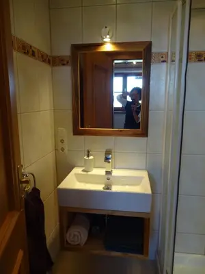 Ein Badezimmer in der Unterkunft Haus Heufelder