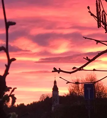 Blick auf den Sonnenuntergang/Sonnenaufgang von der Ferienwohnung aus oder aus der Nähe