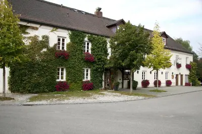 Das Gebäude in dem sich das Hotel befindet