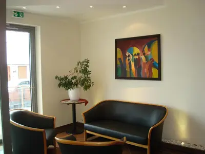 Ein Sitzbereich in der Unterkunft Hotel Gasthof Seefelder Hof