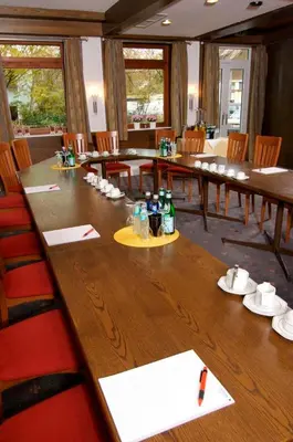 Ein Restaurant oder anderes Speiselokal in der Unterkunft Hotel Gasthof Seefelder Hof