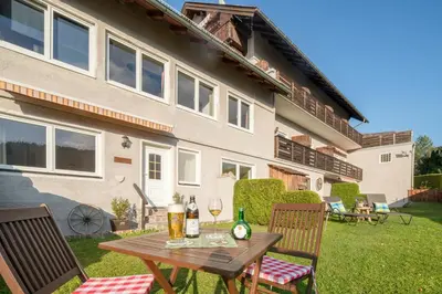 Das Gebäude in dem sich die Pension befindet