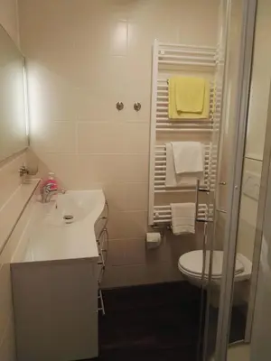 Ein Badezimmer in der Unterkunft Hotel Gasthof Momm