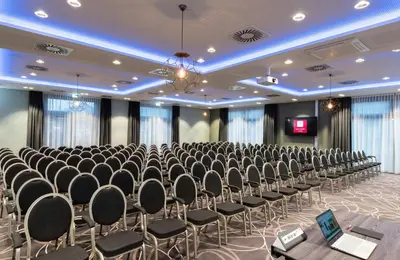 Der Geschäftsbereich oder Konferenzraum in der Unterkunft Leonardo Hotel Munich City East