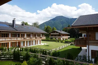 Ein allgemeiner Bergblick oder ein Berglick von der Ferienwohnung aus