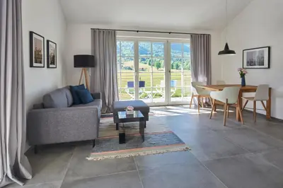 Ein Sitzbereich in der Unterkunft Ferienwohnungen am Lochbach