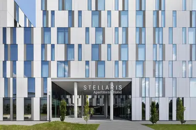Das Gebäude in dem sich das Aparthotel befindet
