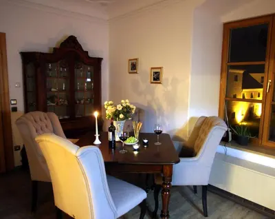 Ein Sitzbereich in der Unterkunft Ultra Alpes Ludwig Suite