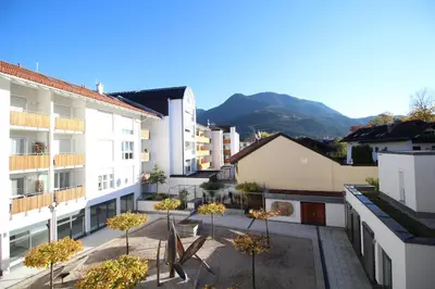 Ein allgemeiner Bergblick oder ein Berglick von der Ferienwohnung aus