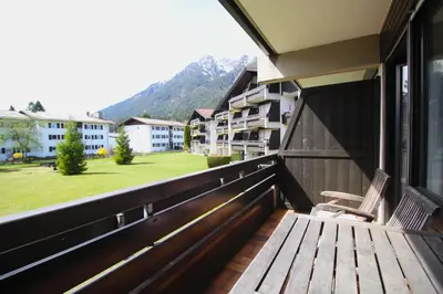 Ein allgemeiner Bergblick oder ein Berglick von der Ferienwohnung aus
