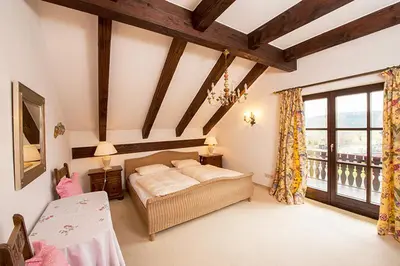 Ein Bett oder Betten in einem Zimmer der Unterkunft Romantik Villa