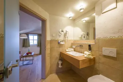 Ein Badezimmer in der Unterkunft Hotel Keindl