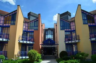 Das Gebäude in dem sich das Hotel befindet