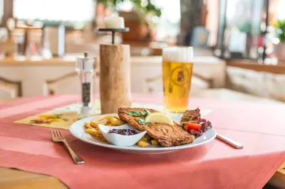 Essen in der Pension oder in der Nähe