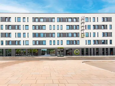 Das Gebäude in dem sich das Hotel befindet