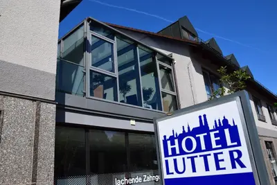 Ein Zertifikat, Auszeichnung, Logo oder anderes Dokument, das in der Unterkunft Hotel Lutter ausgestellt ist