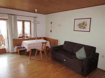 Ein Sitzbereich in der Unterkunft Biererhof