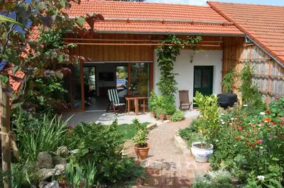 Ein Garten an der Unterkunft Studio Via Claudia Augusta