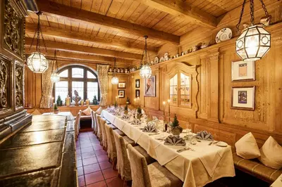 Ein Restaurant oder anderes Speiselokal in der Unterkunft Hotel Gutsgasthof Stangl