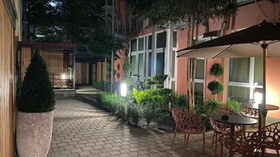 Ein Garten an der Unterkunft ARABEST Aparthotel & Boardinghouse