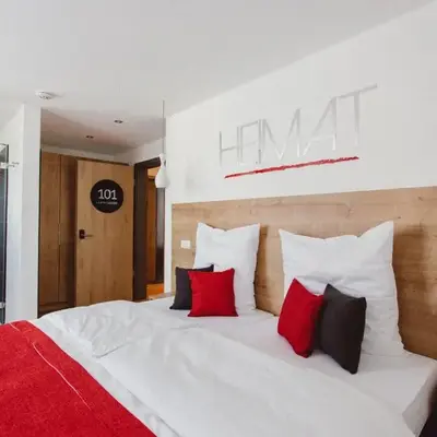 HEIMAT | Hotel & Boarding House