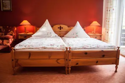 Ein Bett oder Betten in einem Zimmer der Unterkunft Landgasthof zur Quelle