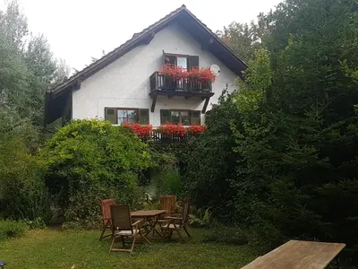 Ein Garten an der Unterkunft Martina's place
