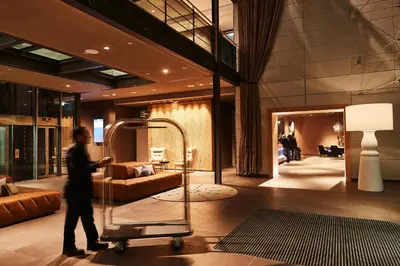 Ein Bett oder Betten in einem Zimmer der Unterkunft Steigenberger Hotel München