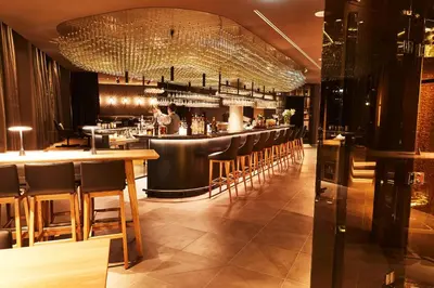 Ein Restaurant oder anderes Speiselokal in der Unterkunft Steigenberger Hotel München