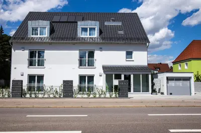 Das Gebäude in dem sich die Pension befindet