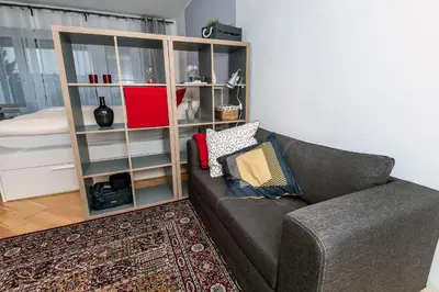Ein Sitzbereich in der Unterkunft Lovely studio in Augsburg