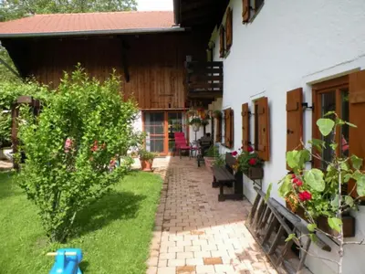 Ein Garten an der Unterkunft Haus Perlgut - Maraun Alessia