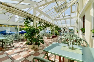Ein Restaurant oder anderes Speiselokal in der Unterkunft Landgasthof Nagerl