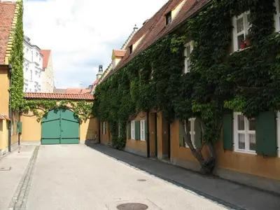 Das Gebäude in dem sich die Ferienwohnung befindet