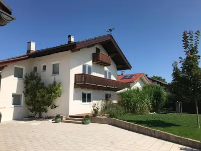 Das Gebäude in dem sich das Privatzimmer befindet