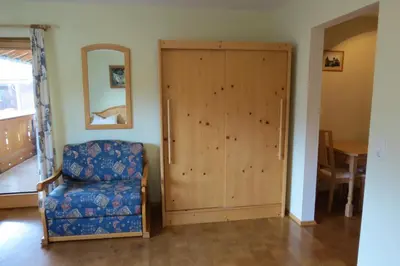 Ein Sitzbereich in der Unterkunft Gästehaus Peter Wiedemann