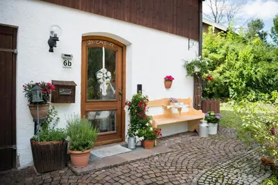 Ein Garten an der Unterkunft Ferienwohnung 