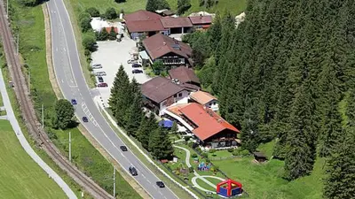 Blick auf Landgasthof Sonnenhof aus der Vogelperspektive