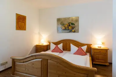 Ein Bett oder Betten in einem Zimmer der Unterkunft Landgasthof Sonnenhof