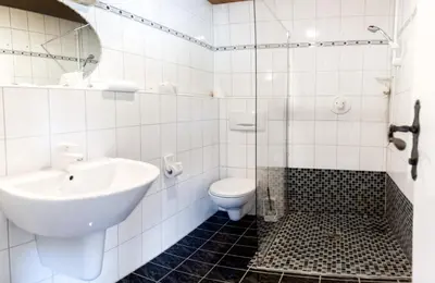 Ein Badezimmer in der Unterkunft Landgasthof Sonnenhof