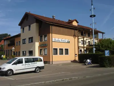 Das Gebäude in dem sich die Pension befindet