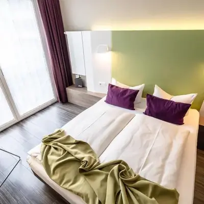 Hotel Demas City